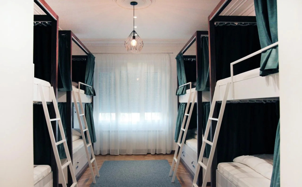 Hostel Karavan Inn