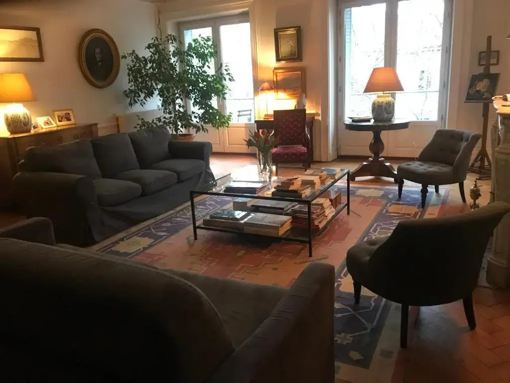 Berges du Rhone/ Chambre Avec Balcon (Adults Only)