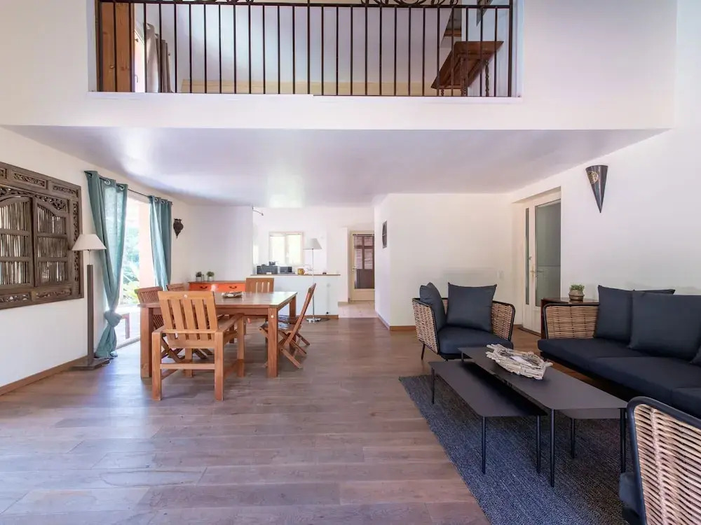 Spacious Holiday Home in La Croix Valmer With Private Pool