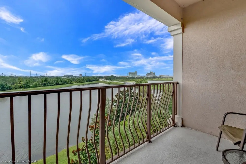 4114 Breakview Drive #403