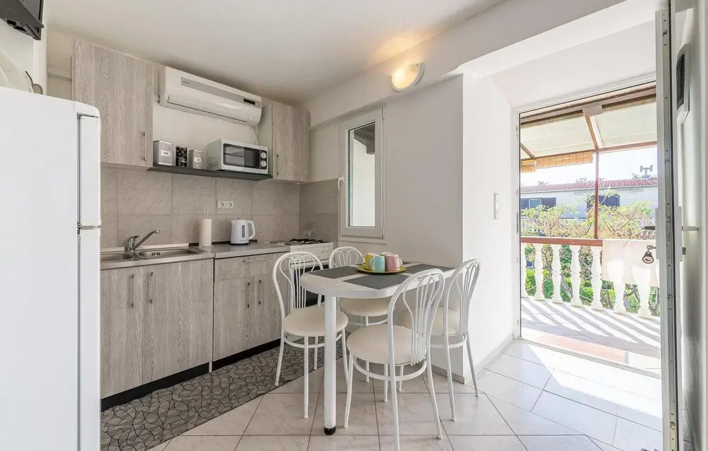 Awesome Apartment in Vir With 2 Bedrooms and Wifi
