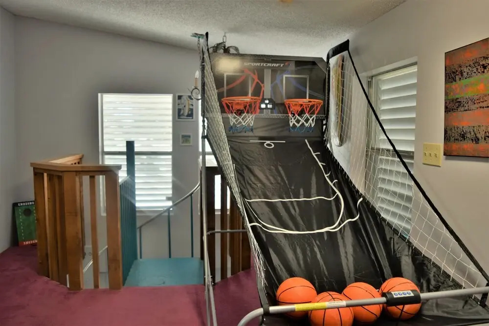 Paradise Cottage On Gulf Street - Three Bedroom Home