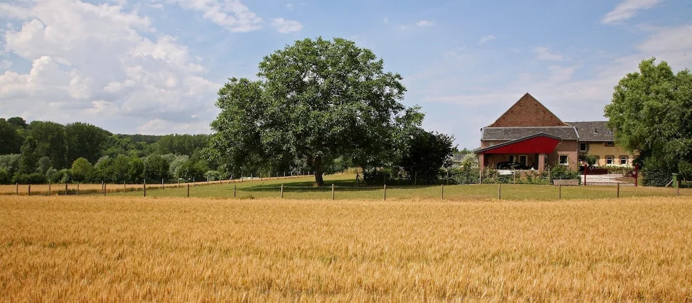 Wijlre Farmhouse stay