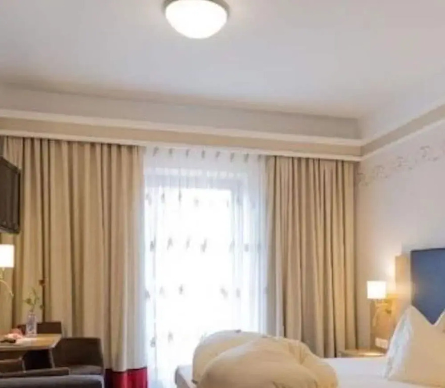 Hotel Krone Tirol