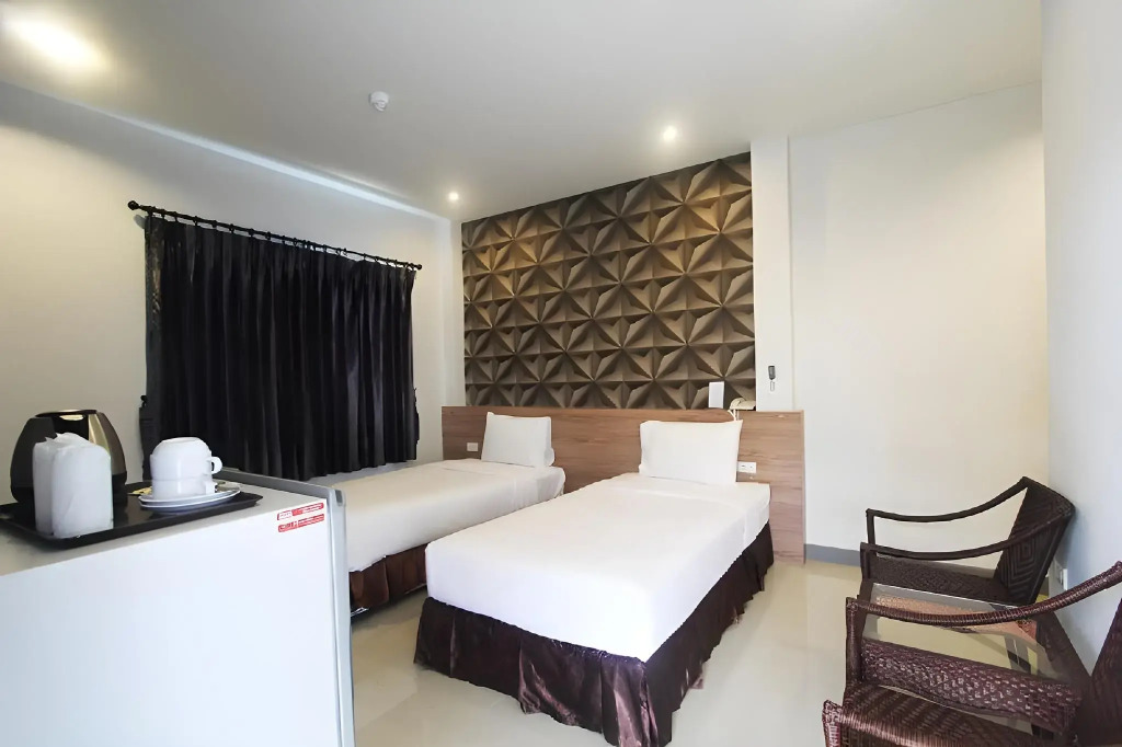 Seree Grand Resort