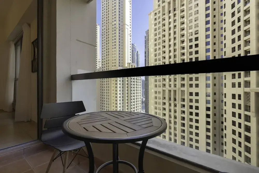 Exquisite 3BR Apt for 6 Guests in Dubai Marina!