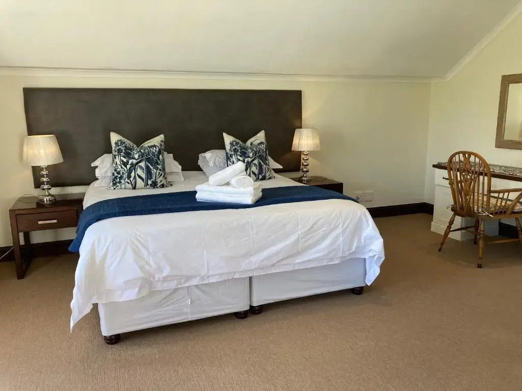 2 Rawdons Country Estate