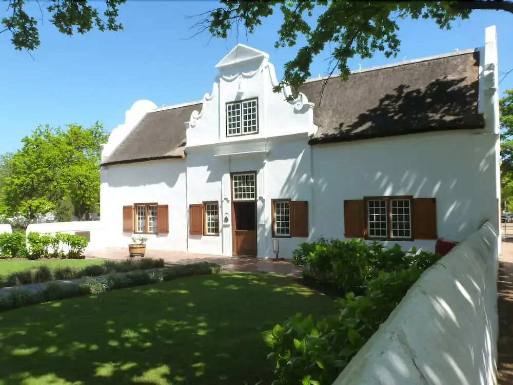 Hunneyball House