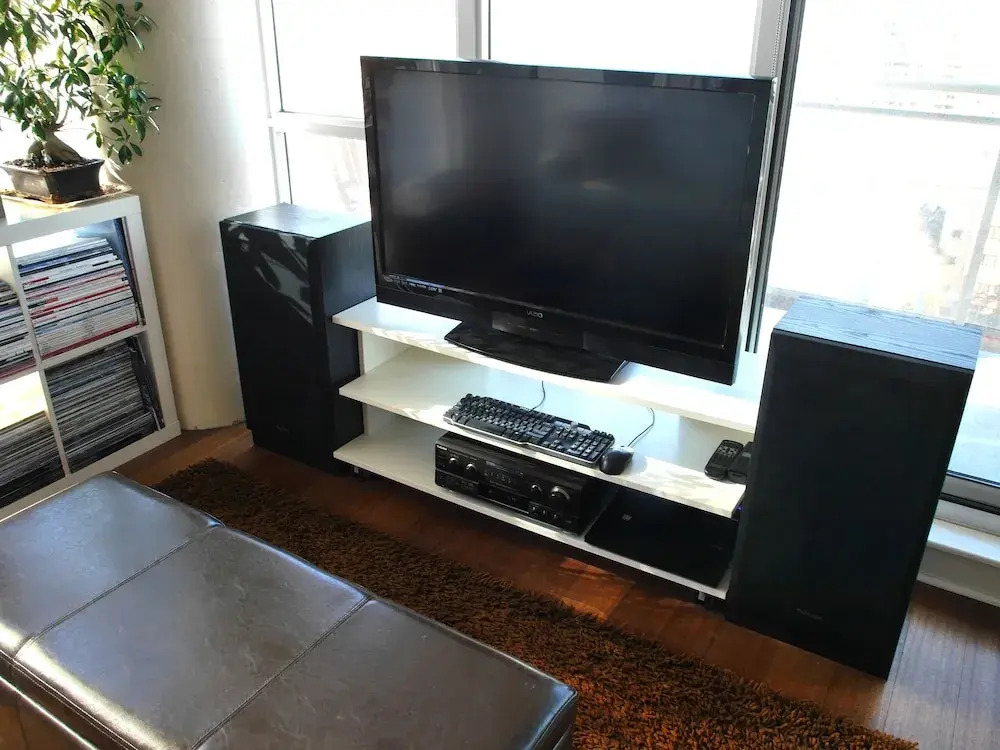 Gorgeous 1BR Condo at Eaton Centre