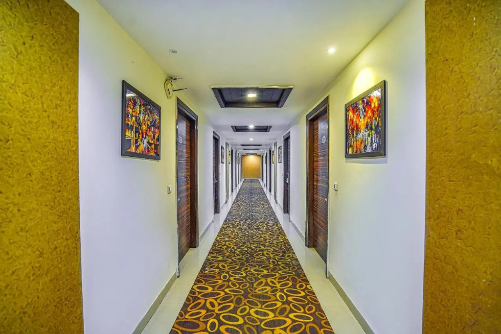 FabHotel Prime Z Grand