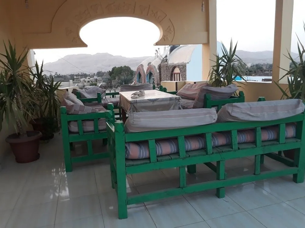 Al Hambra Hotel