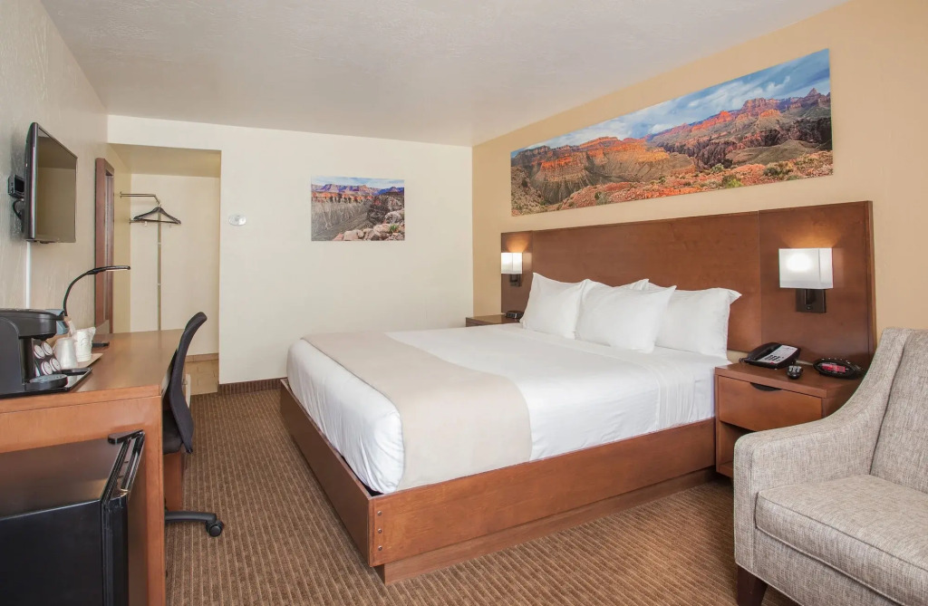 Red Feather Lodge/Hotel