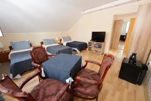 Rooms Konak Mikan