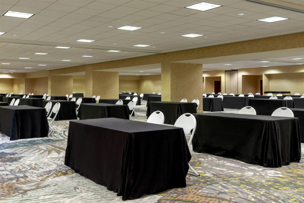 Courtland Grand Hotel, Trademark Collection by Wyndham former Sheraton Atlanta