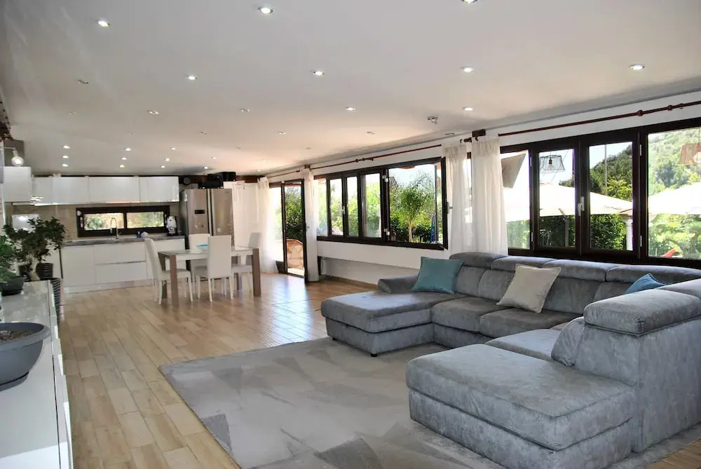 Villa Giselda With Private Pool and Outdoor Whirpool