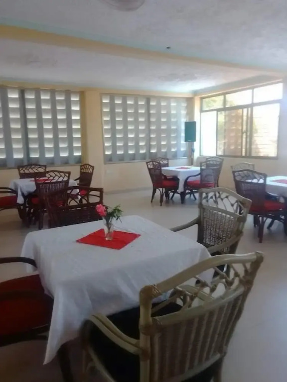 Ateker Hotel