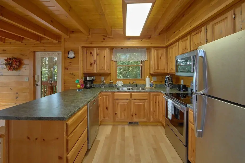 A View For All Seasons 405 - Four Bedroom Cabin