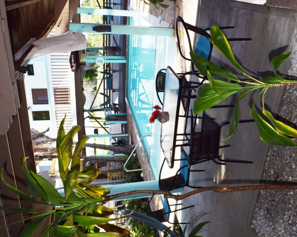 La Jamaca - An Island Vibe Hotel