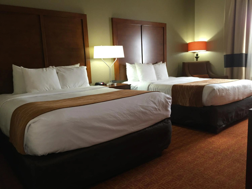 Comfort Inn & Suites near Kino Sports Complex