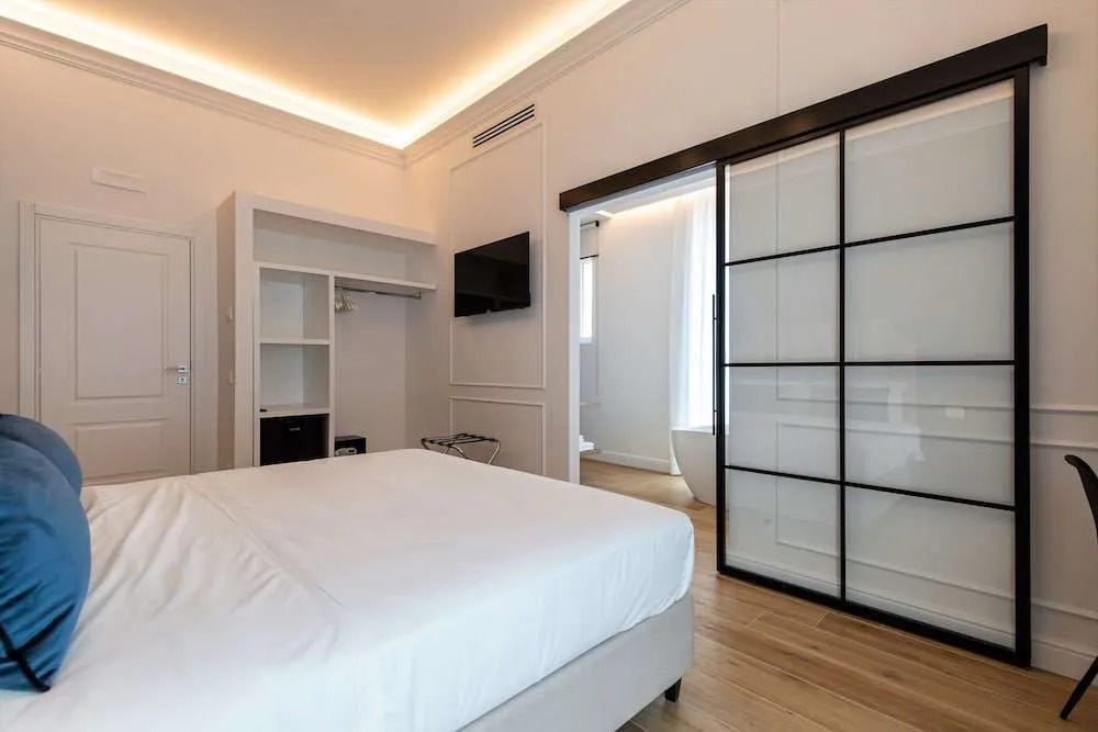 Unico Relais