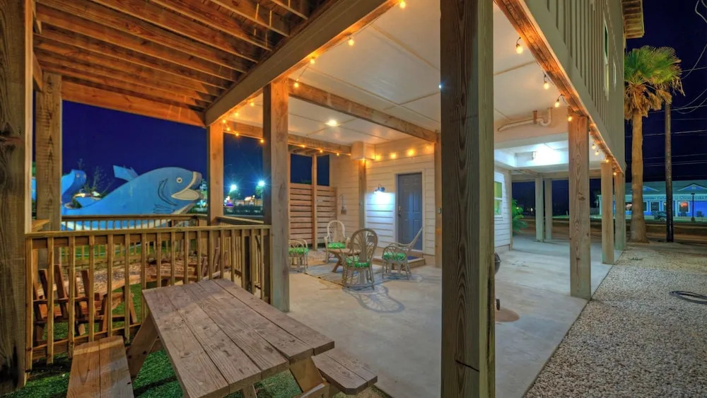 Relaxed Port Aransas Home Near Beach, Dining, and Island Fun At Last by Avantstay