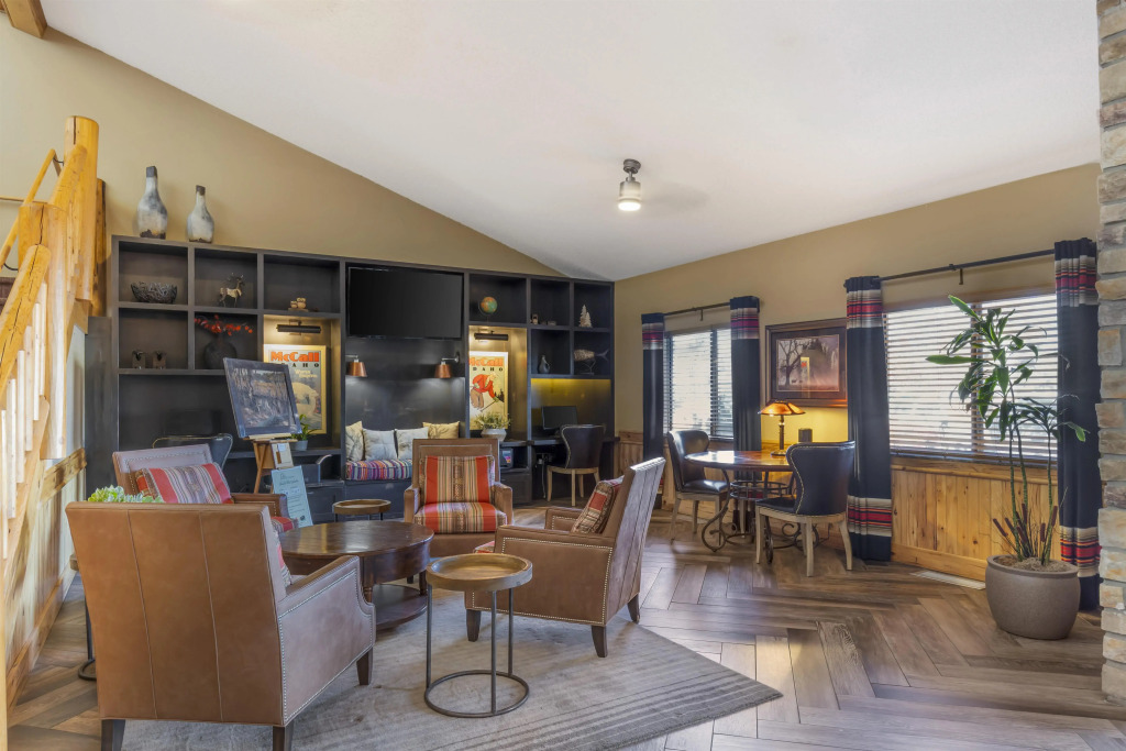 Best Western Plus McCall Lodge and Suites