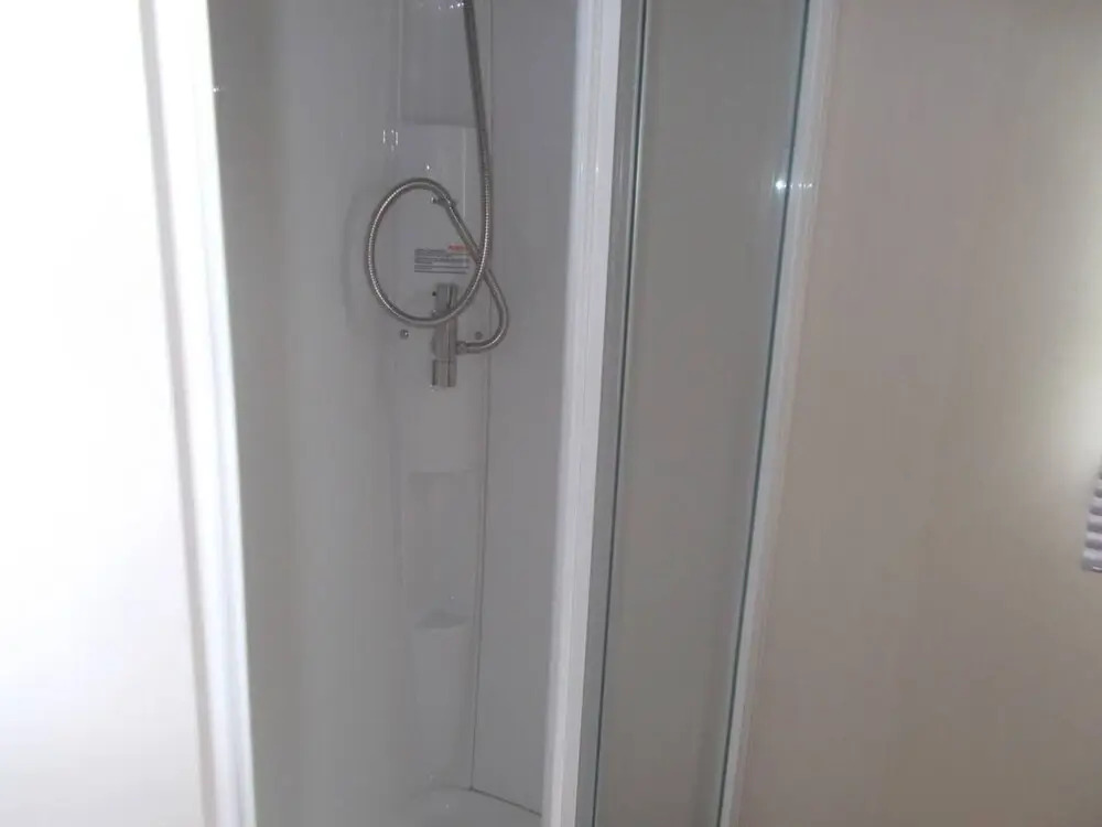 3 bed Caravan Abergel
