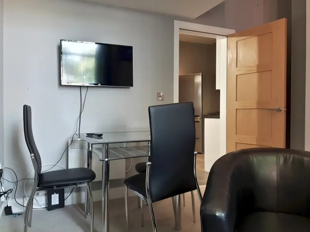 Lovely 1 Bedroom Apartment Close To The City Free Wifi