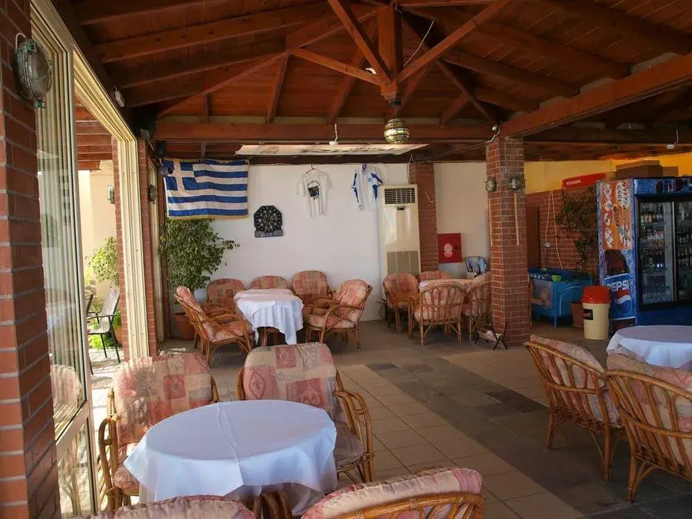 Hotel Haris on the beach