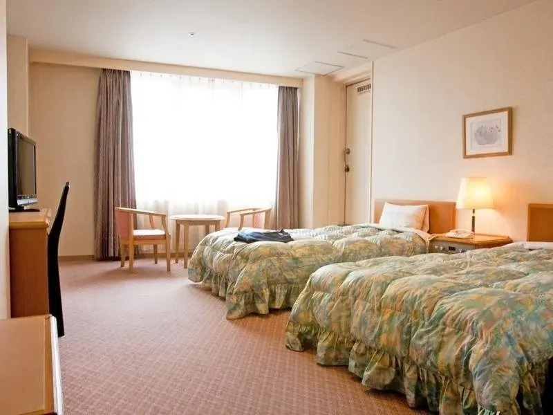 Nishiwaki Royal Hotel