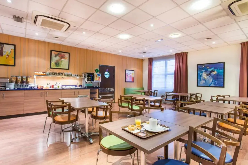 Canal Suites (Ex. Suite-Home) by Popinns