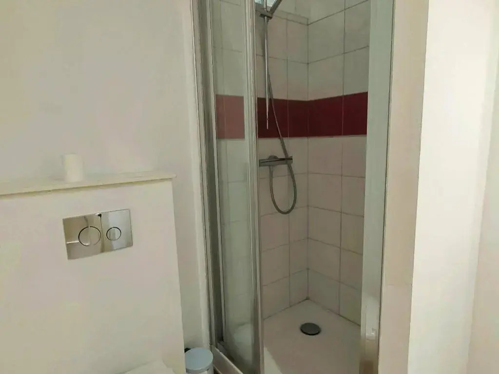 Appartement Cauterets, 2 pièces, 4 personnes - FR-1-234-135