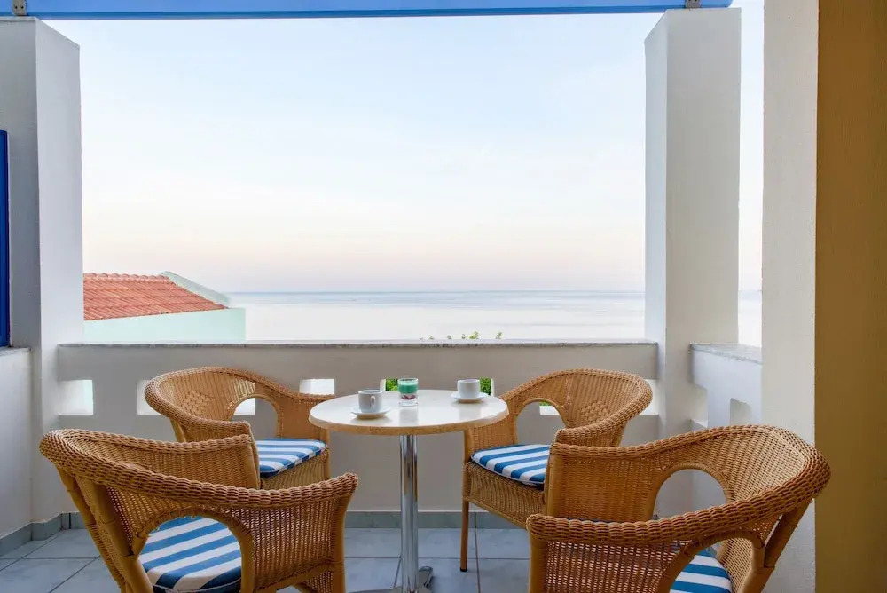 Sea Breeze Apartments Chios