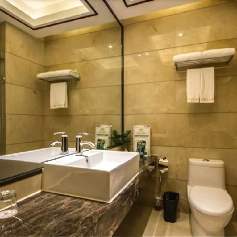Qingyuanshan Hotel