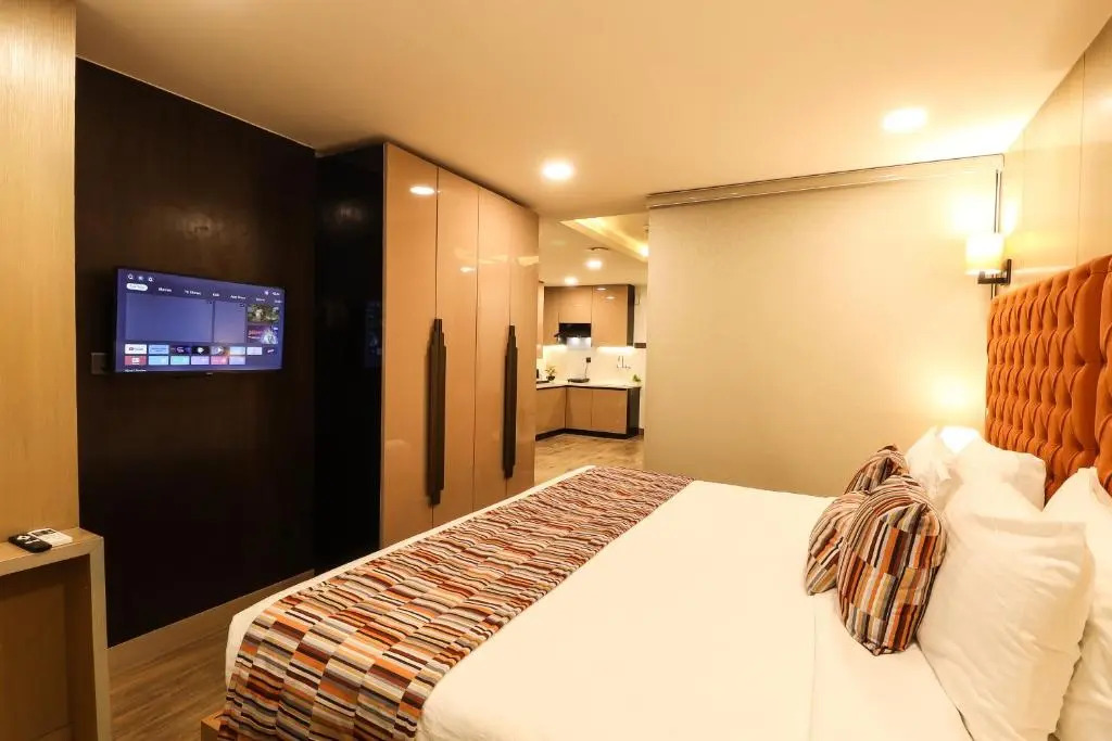 AR Suites Sohna Road