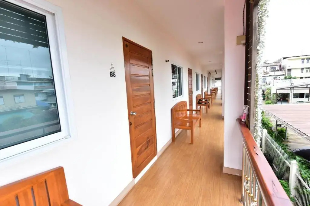 KT Knight Hotel