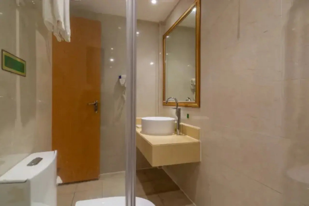 wei duo li gang Hotel (Huizhou Xinwei Tanghe Avenue Huilong)