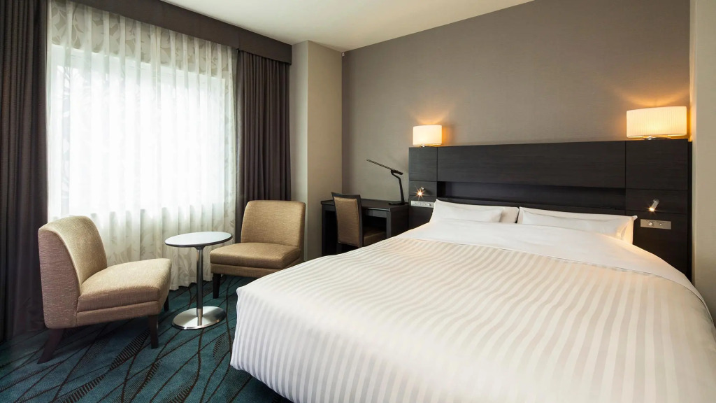 JR-East Hotel Mets Kawasaki
