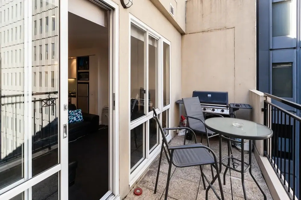 Claude - Beyond a Room Private Apartments