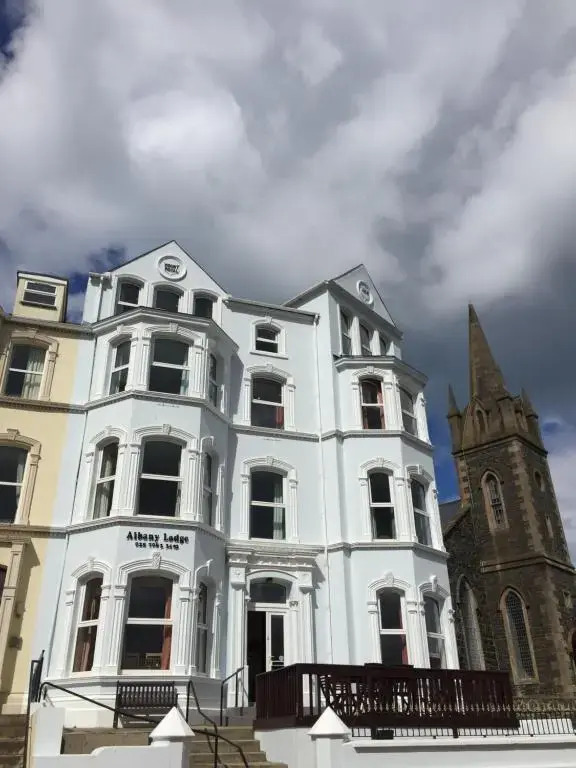 Albany Lodge