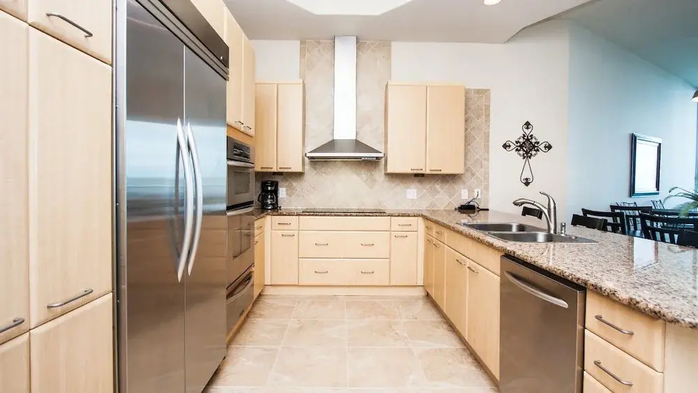 Three Bedroom With Waterfront Views - Unit Crc0104