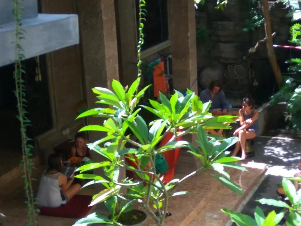 Joker Hostel 2