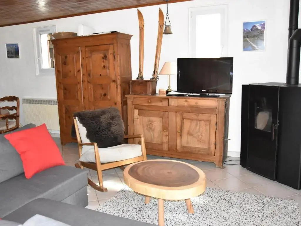 Chalet mitoyen avec jardinet, 3 pièces, 6 personnes - FR-1-464-8