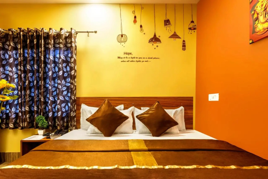 The SilverLine Hotel