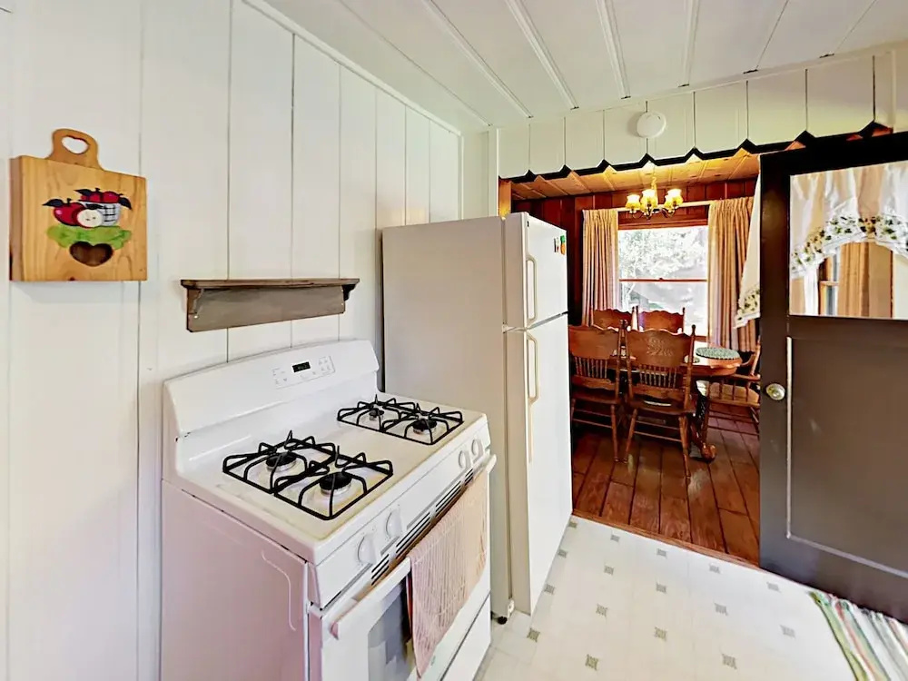 4025 Azure Avenue Home 3 Bedrooms 1 Bathroom Home