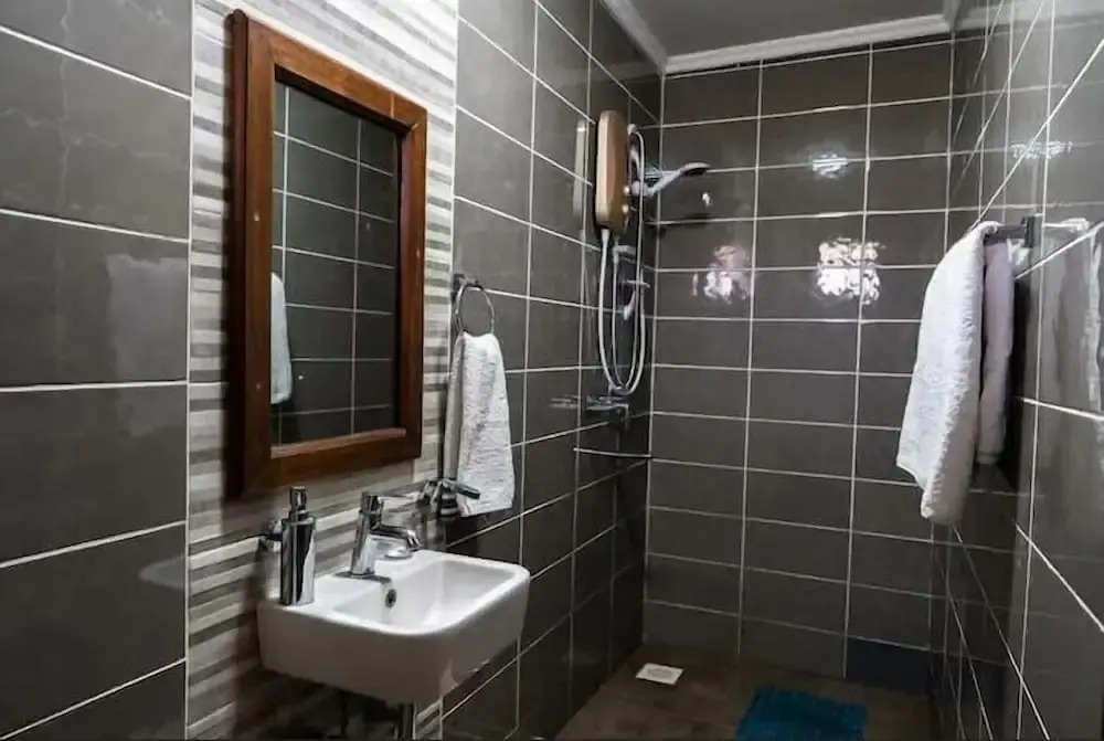 Karen Brooks View Palace 2 Bedroom Apartments
