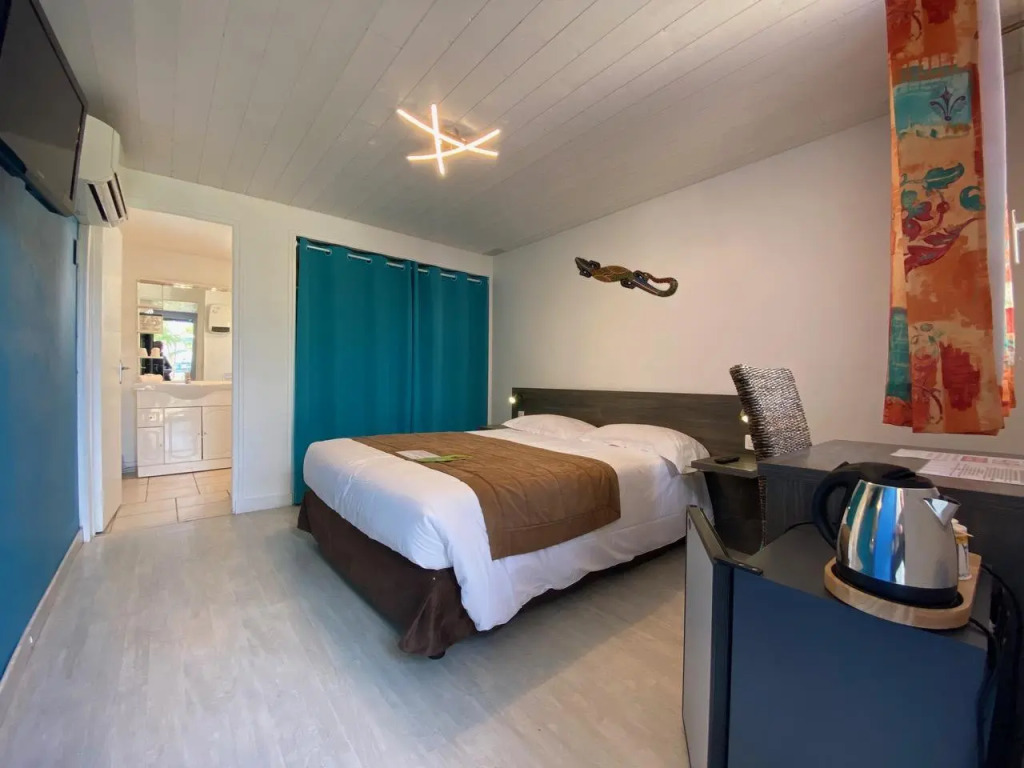 Hotel Des 4 Vents "Esprit Camargue" Parking Privé Gratuit