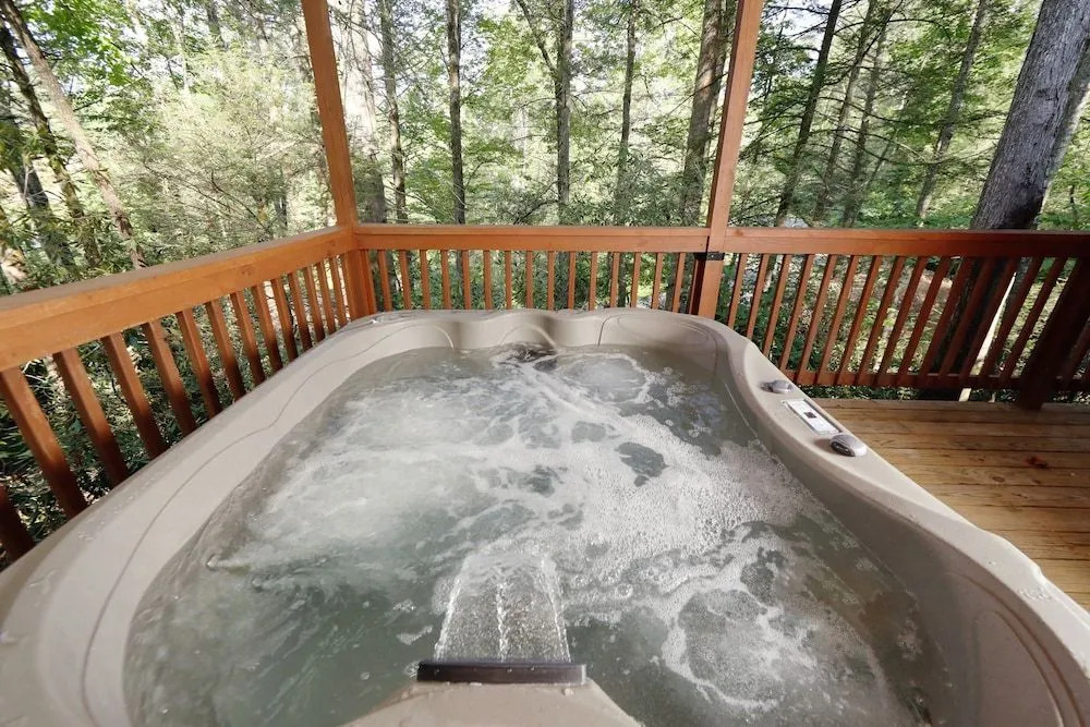 529 Reba Cabin