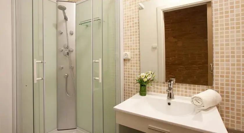 Centric Apartments Molino Theatre Bj2