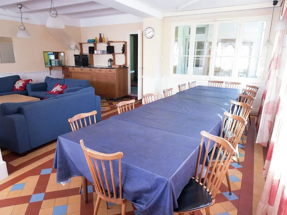 A House Suitable for Groups and Families